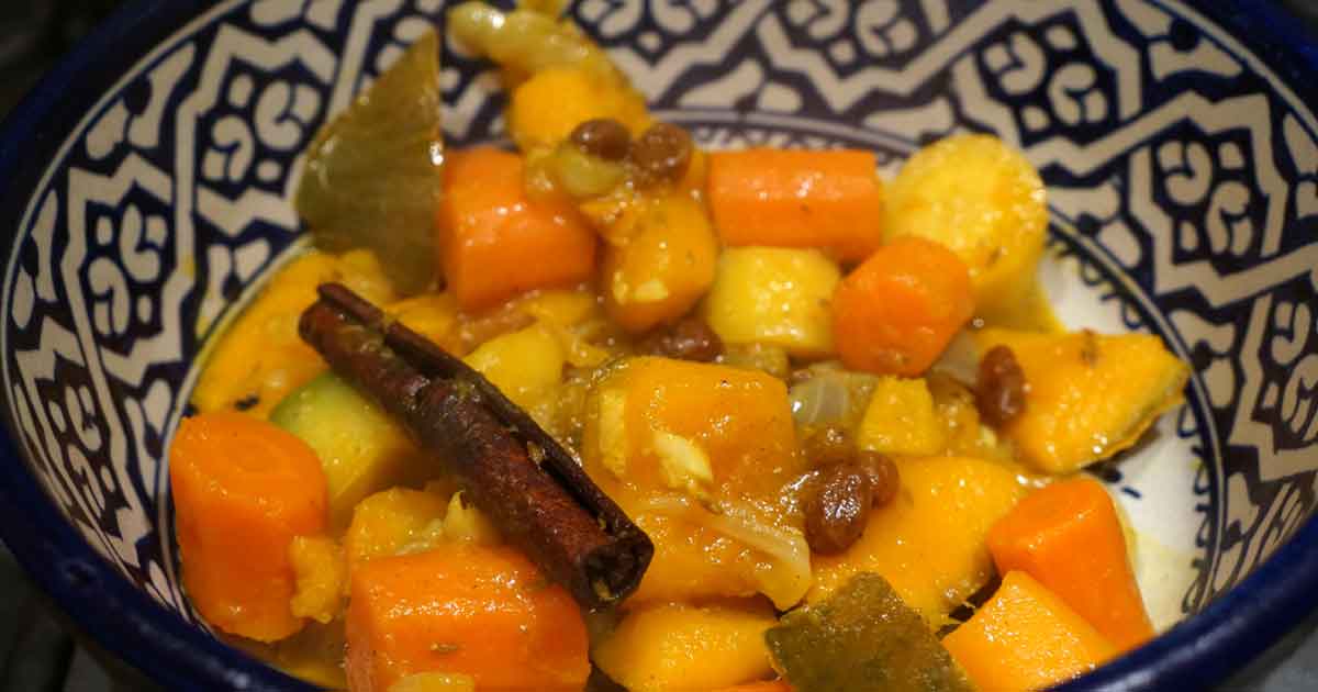 Tajine de potimarron aux carottes et raisins